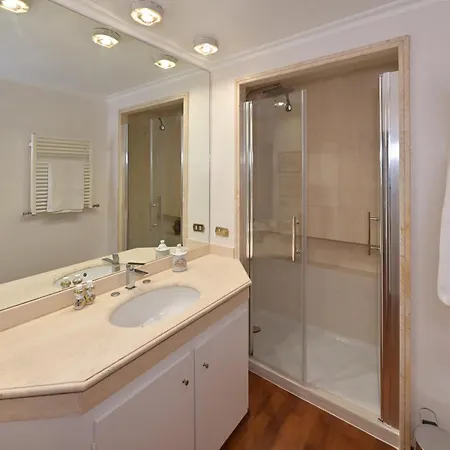 Domus Greci Piazza Di Spagna Apartment Rome