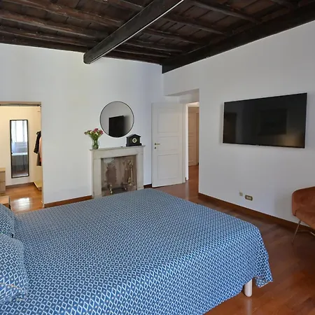Domus Greci Piazza Di Spagna דירה רומא